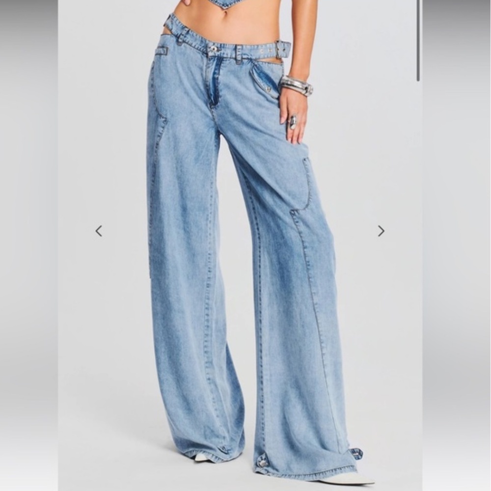 SEROYA NWT Miles Low Rise Cargo Jeans Pants Size 30